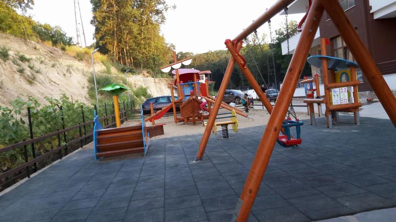 Апартамент Ани 슈코르필로브치 외부 사진